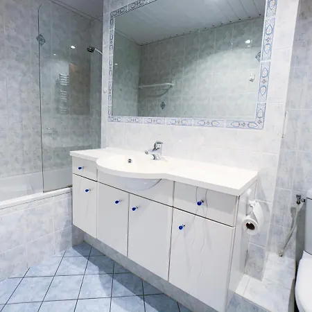 Spacieux Pour 9 Pers. A Val Claret, Proche Pistes Et Commerces, Balcon Sud - Fr-1-502-387 Apartment Tignes